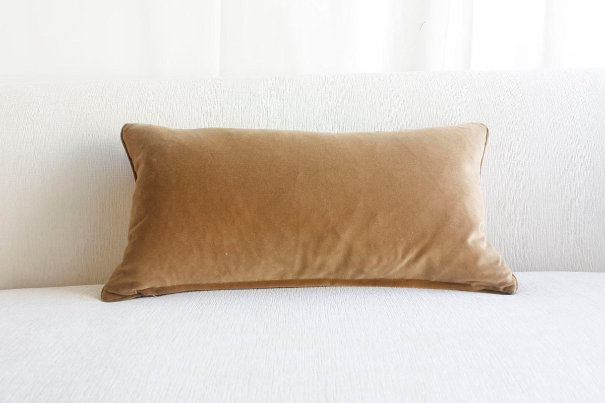 Single Neoclassical-style Pillow